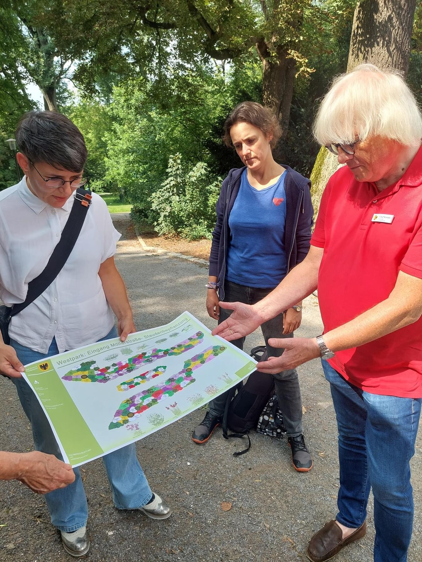 Tor zum Westpark sieht nun viel schöner aus